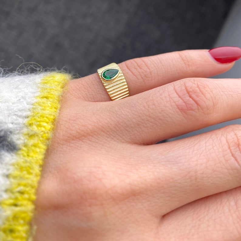 Little Finger Adjustable Ring Drop Shape Emerald Stone Design Wholesale 925 Silver Sterling Jewelry