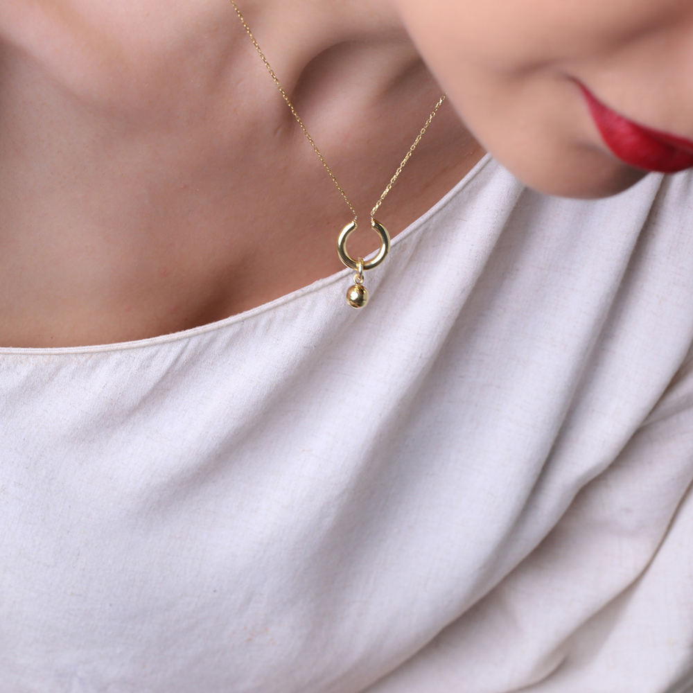 Round Hollow with Ball Charm Pendant Necklace Wholesale 925 Sterling Silver Jewelry