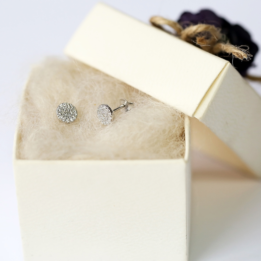 Zircon Stone Minimalist Round Design Silver Stud Earring Wholesale Handcrafted Silver Jewelry