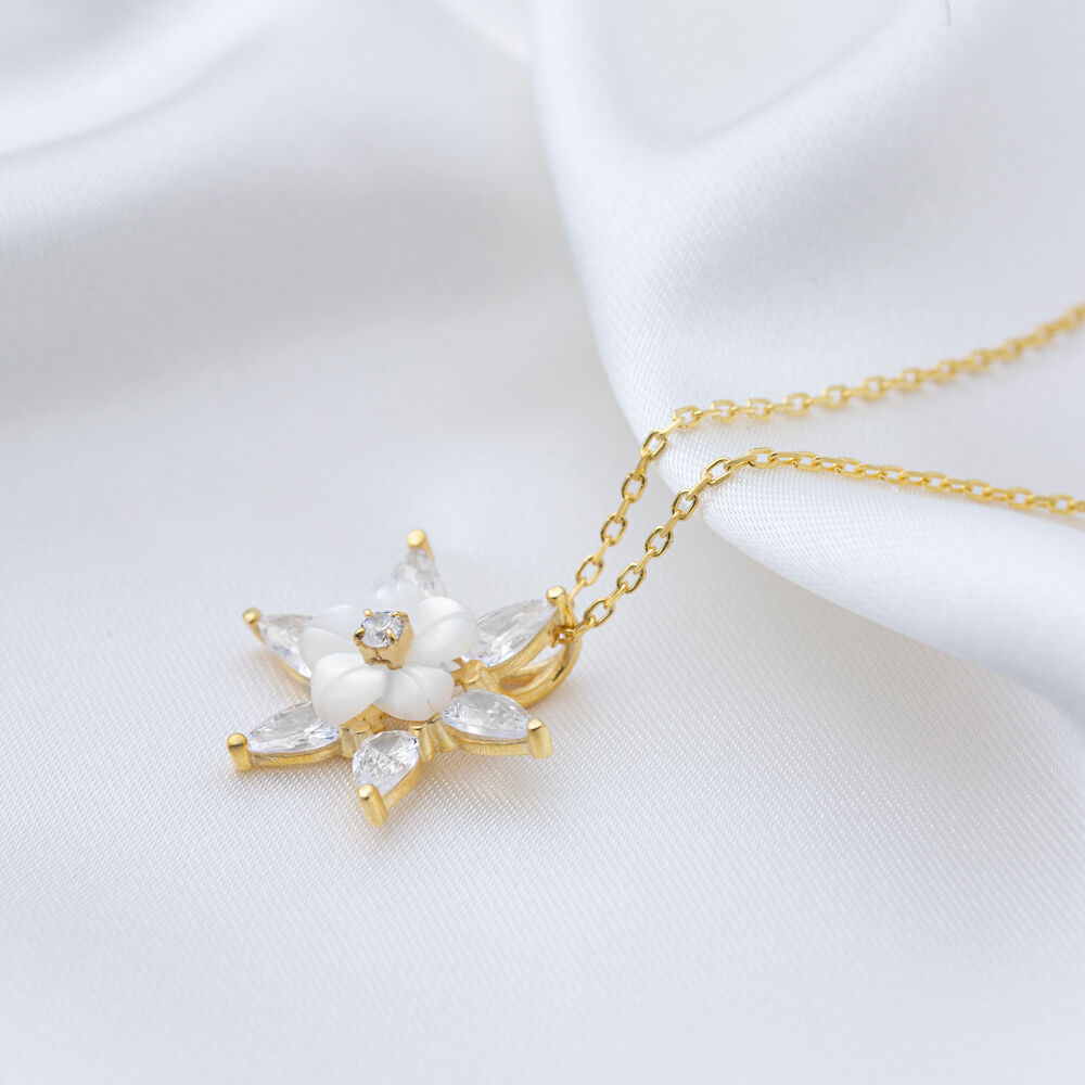 White Flower Design Pear Shape Zircon Stone Charm Pendant 925 Sterling Silver Jewelry