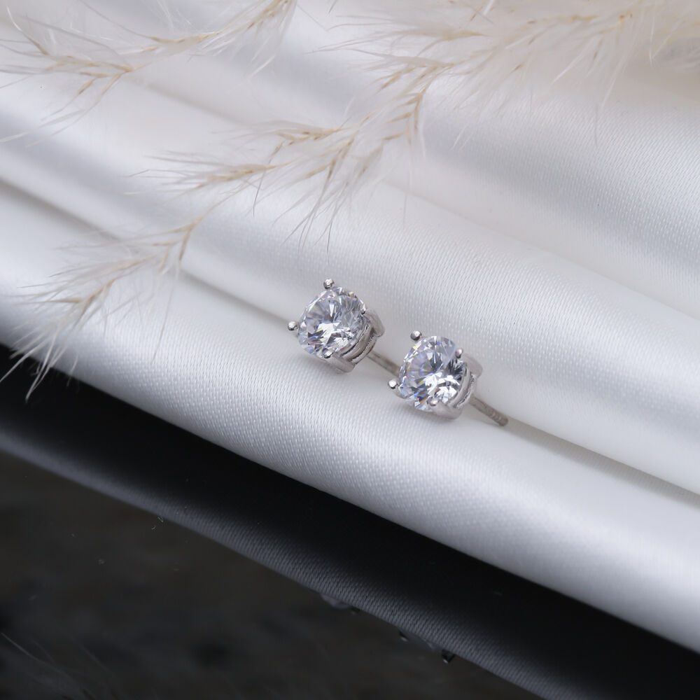 Clear CZ Round Design 6 mm 925 Sterling Silver Stud Earrings