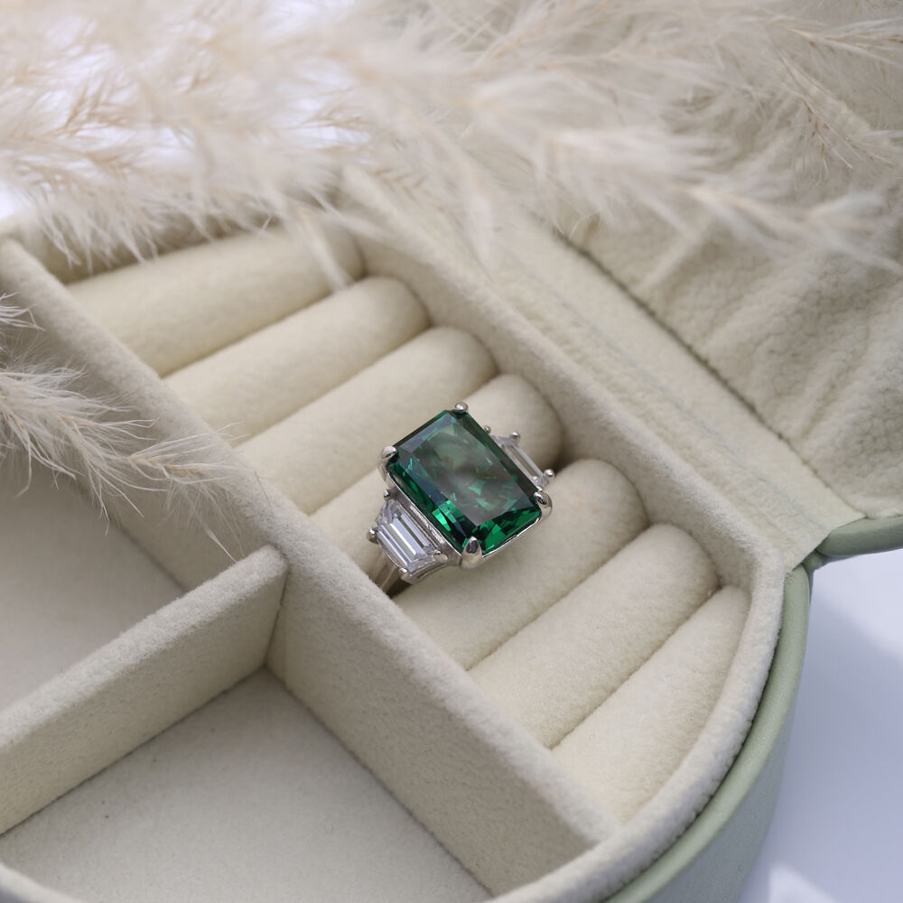 Emerald CZ Stone Baguette Design Cluster Zircon Ring Jewelry