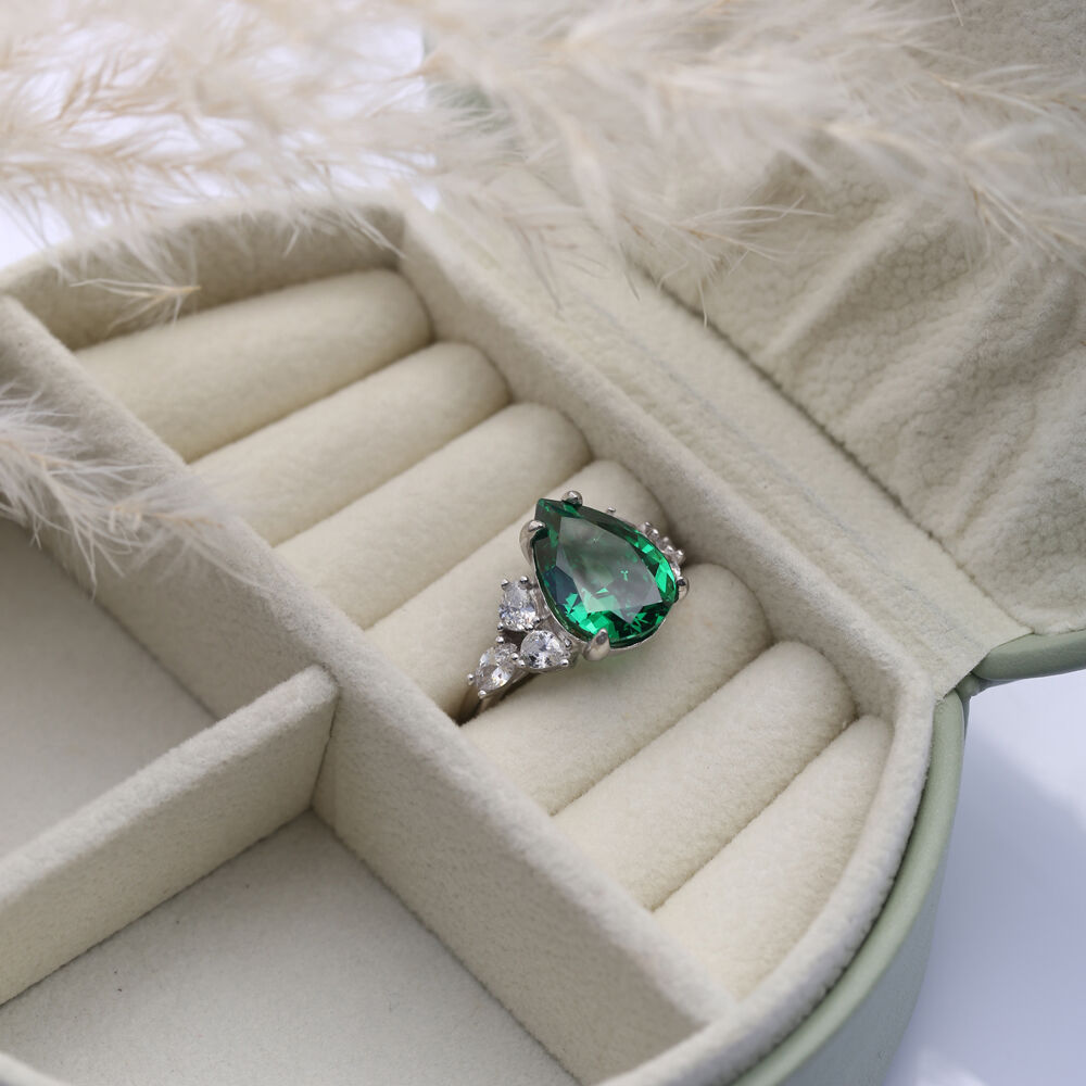 Emerald CZ Stone Pear Drop Design Cluster Zircon Ring