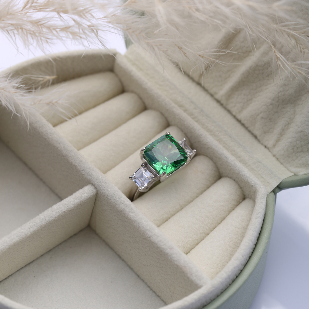 Square Design Emerald CZ Stone Cluster Zircon Ring Jewelry