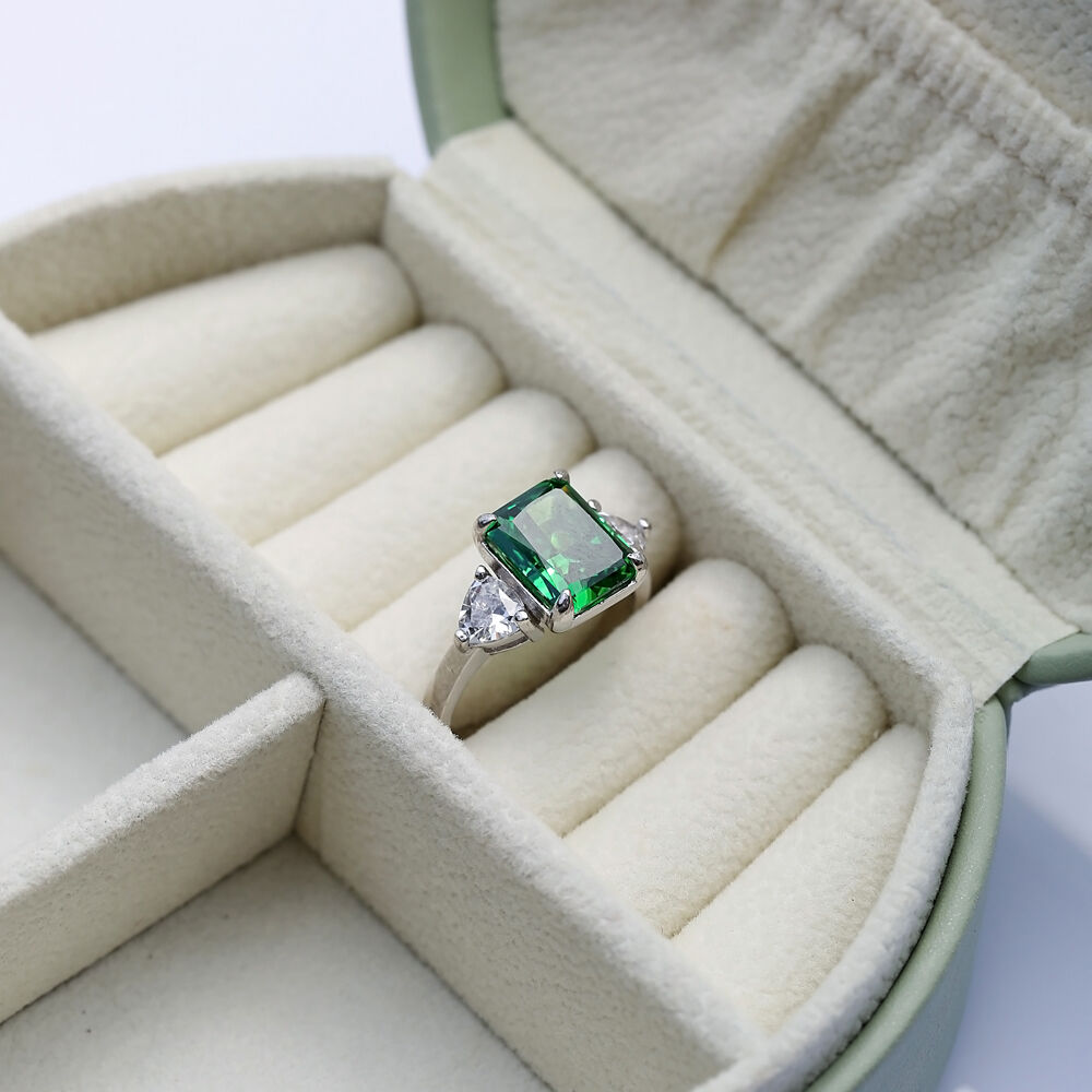 Emerald CZ Stone Baguette Design Cluster Zircon Ring Jewelry