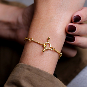 Round Clasp Auger Bar Design 22K Gold Plated Silver Bracelet