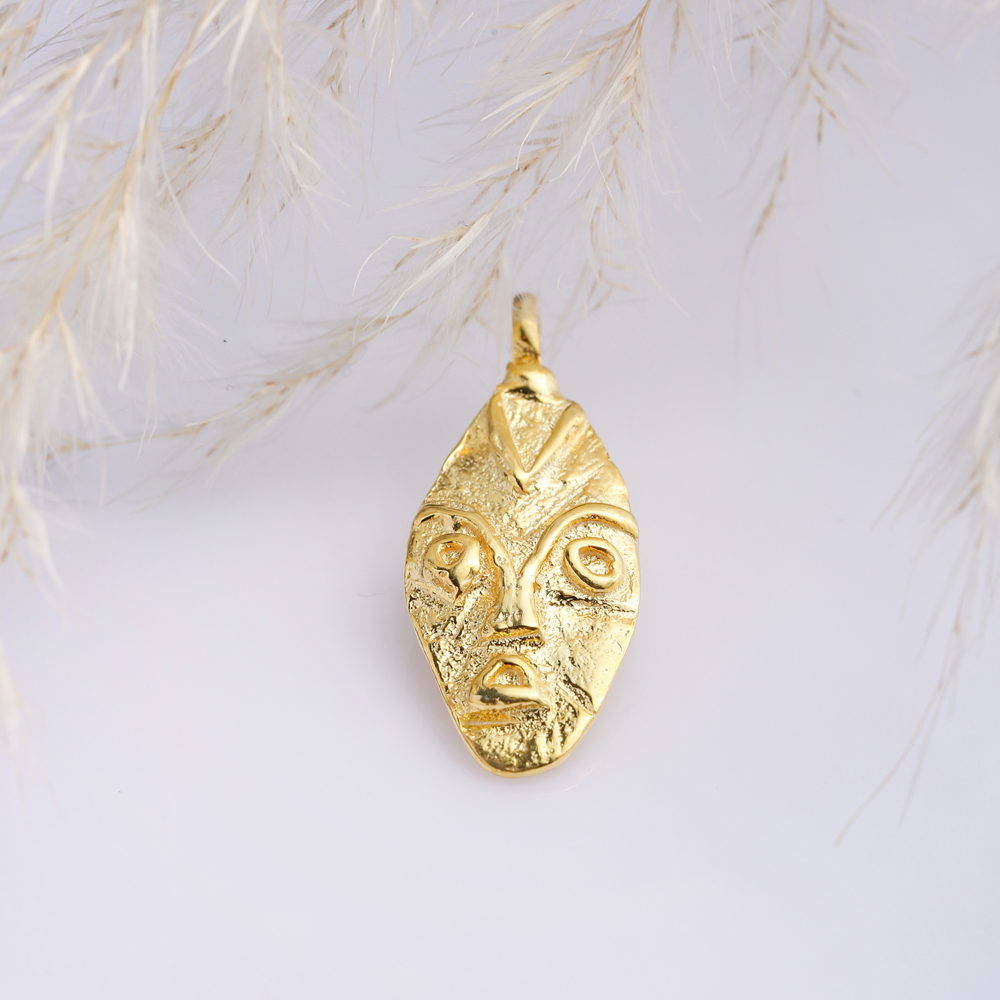 Unique Design Gold Plated Silver Charm Pendant