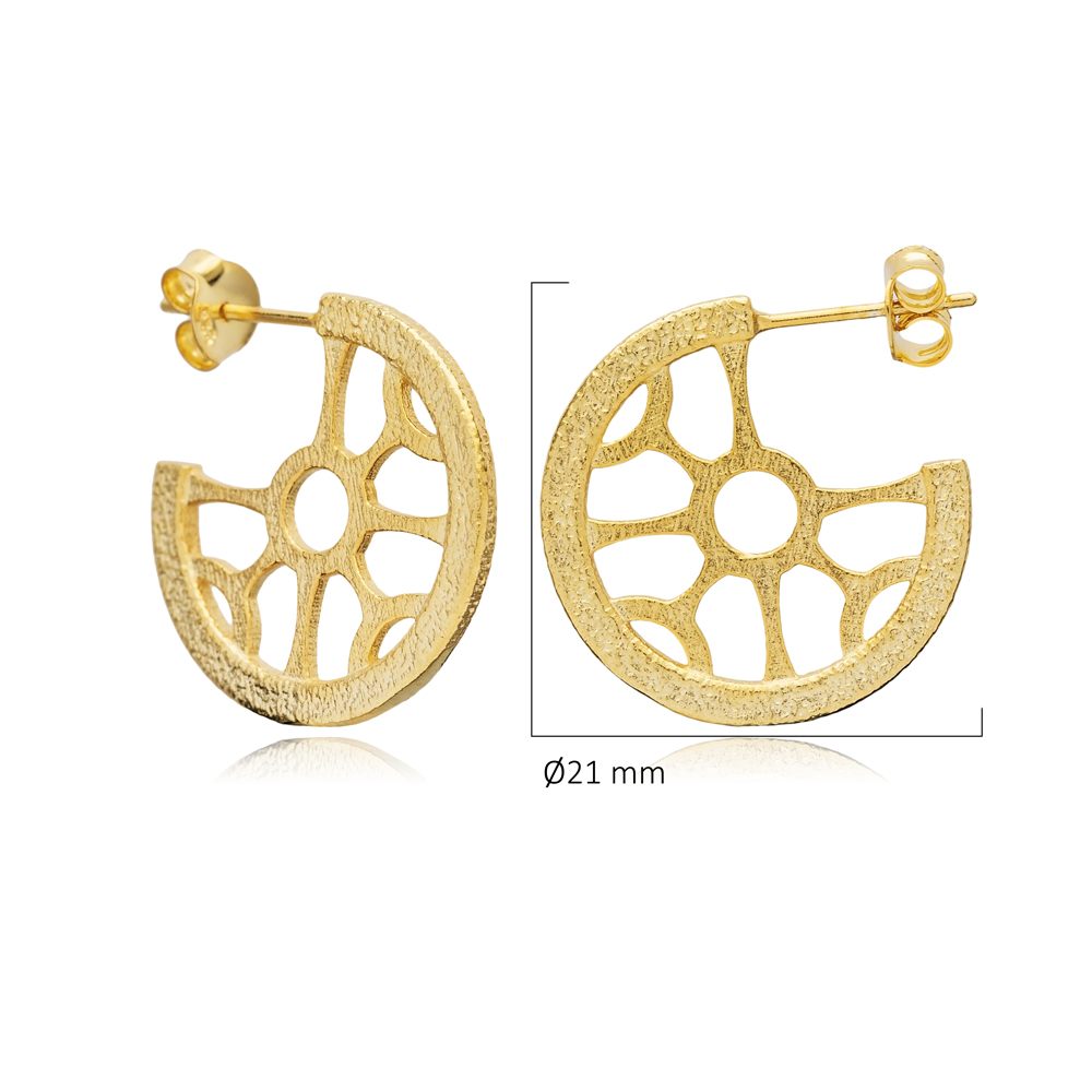 Elegant Round Design Pattern Stud Earrings Silver Jewelry