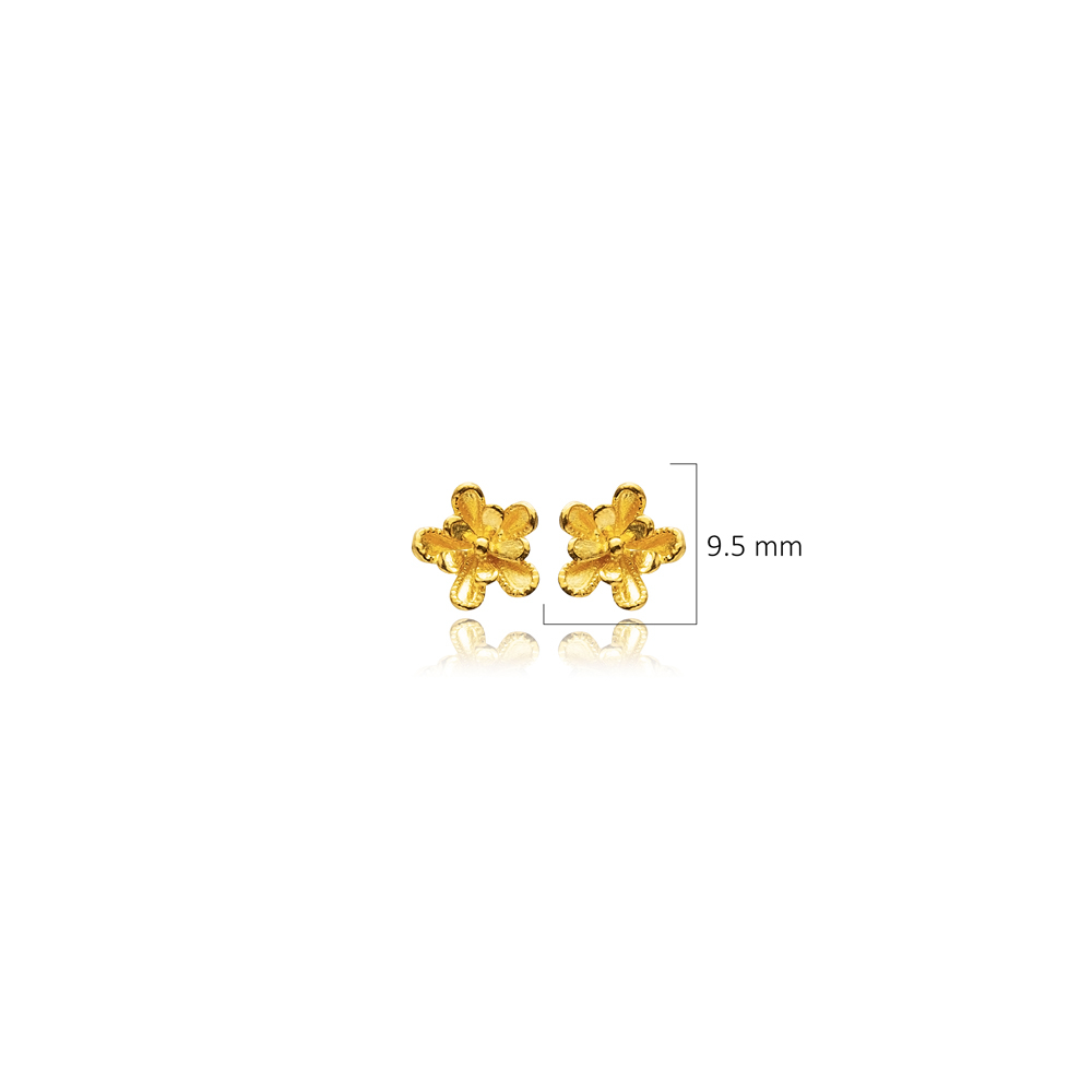 Tiny Flower Design Vintage 22K Stud Earrings