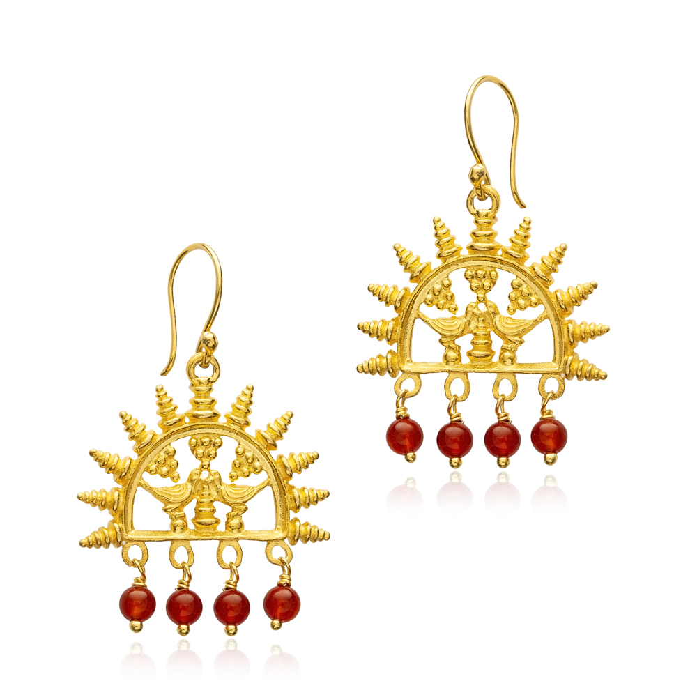 Multiple Agate 22K Gold Vintage Hook Earrings