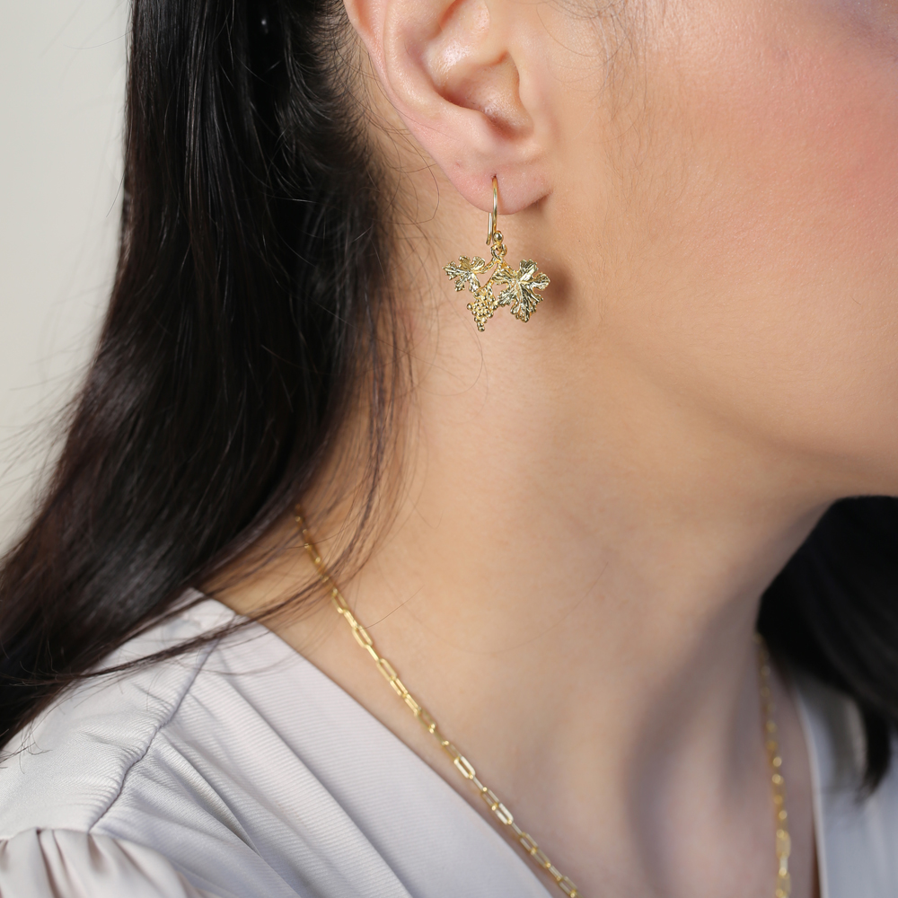 Dainty Leaf Design 22K Vintage Hook Earrings