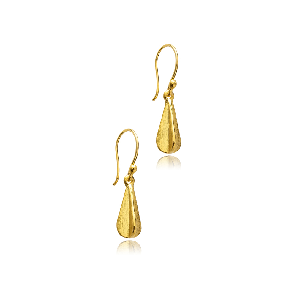Vintage Unique 22K Gold Vintage Hook Earrings