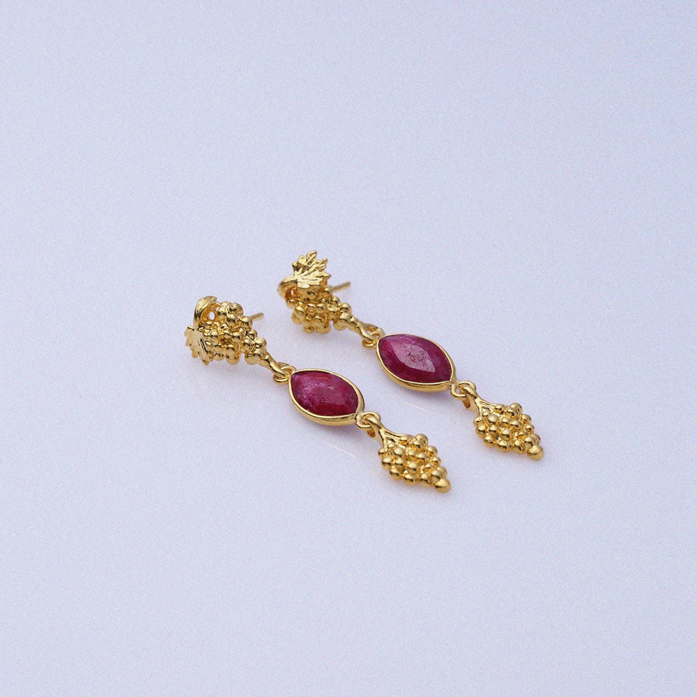 Root Ruby Stone Marquise Hook 22K Vintage Earrings