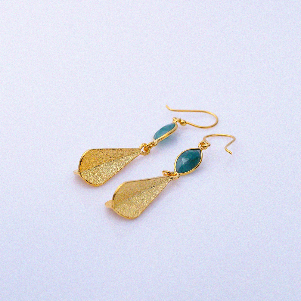 Root Emerald Stone Marquise Hook 22K Vintage Earrings