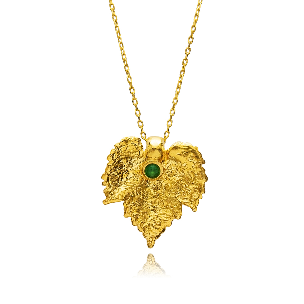Emerald CZ Leaf Design 22K Vintage Necklace