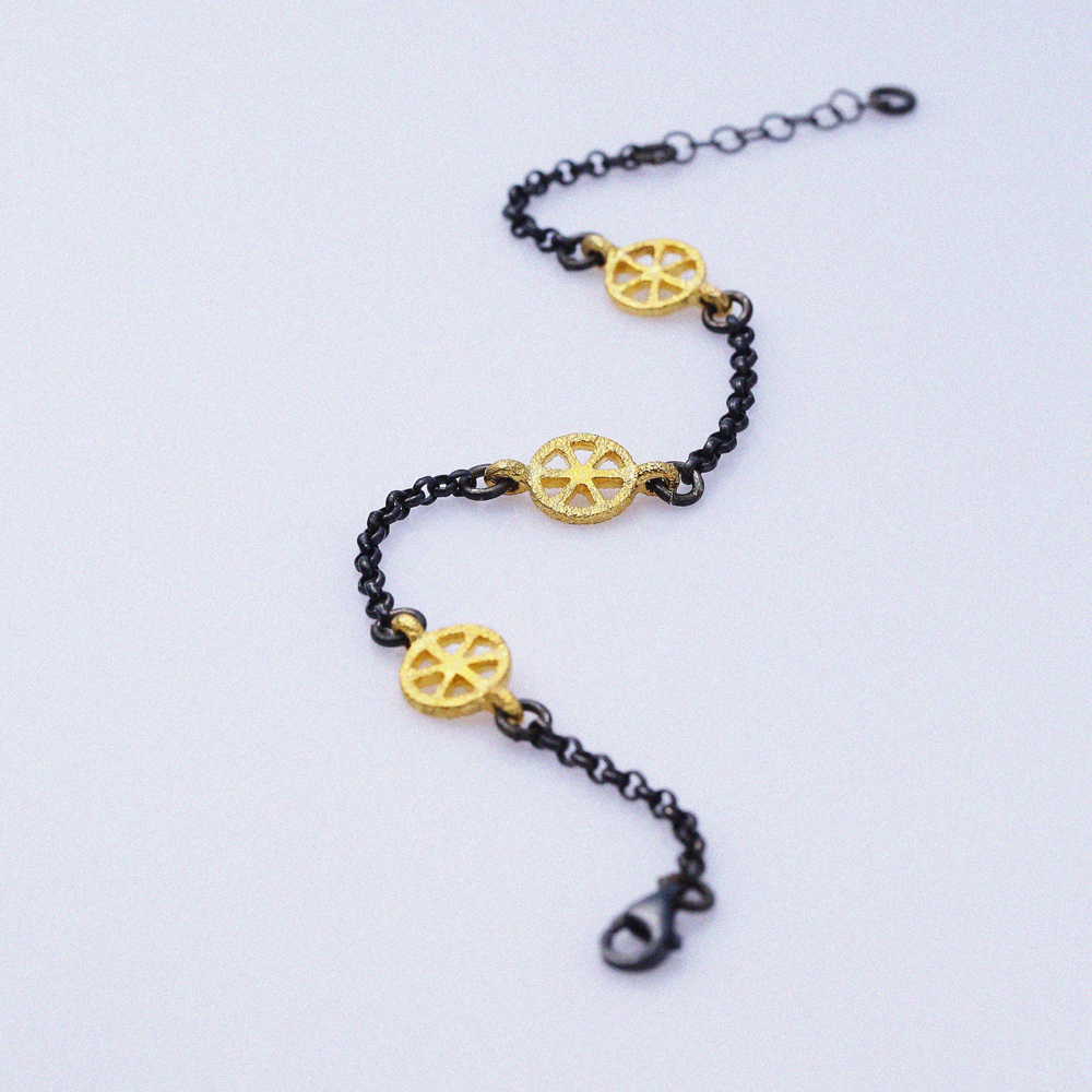 Sun Disc Symbol 22K Vintage Bracelet