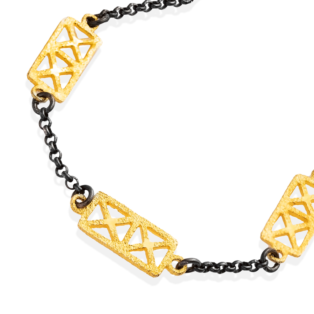 X Design Geometric 22K Vintage Bracelet