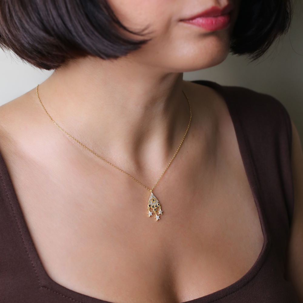 Irregular Shape Star Shaker Charm Necklace