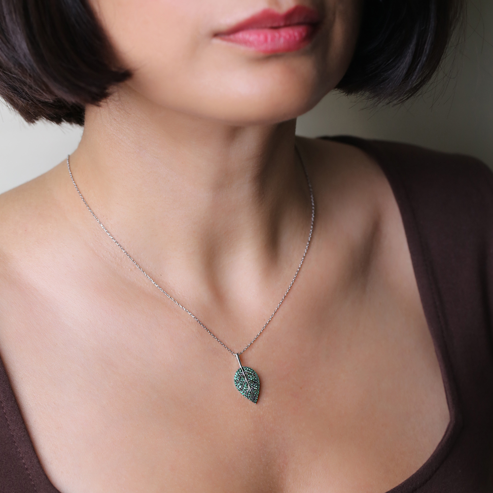 Emerald Leaf Pendant In Turkish Wholesale 925 Sterling Silver