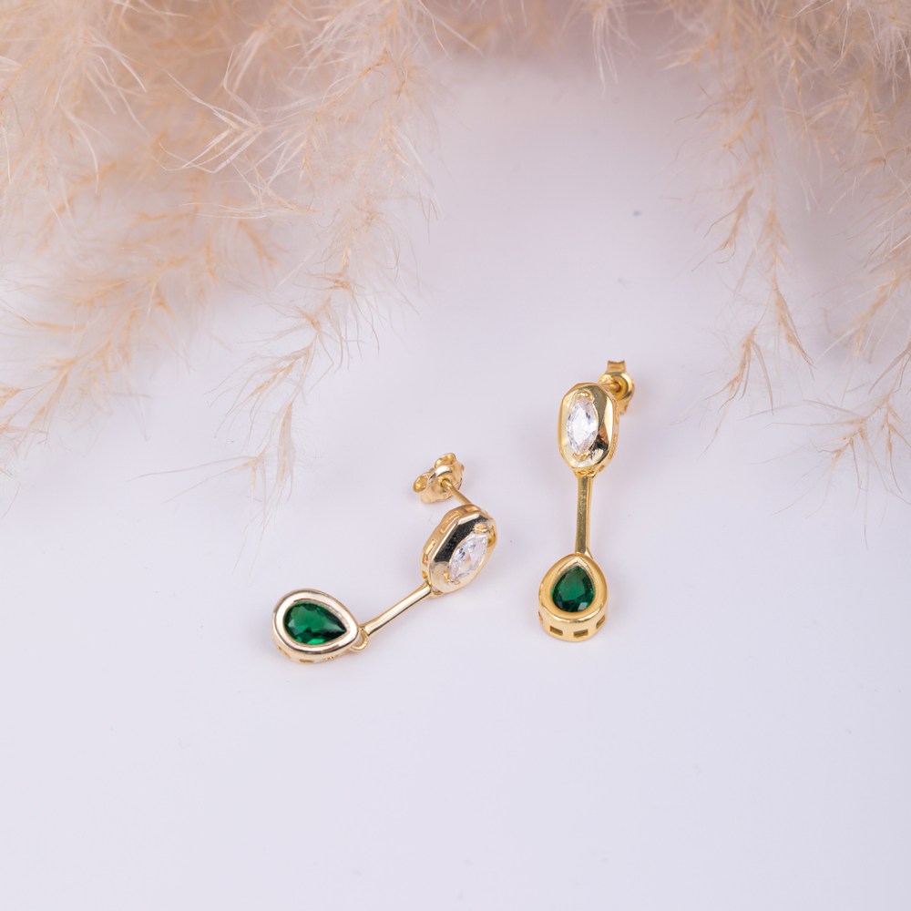 Pear Cut Design Emerald Stone  Earring