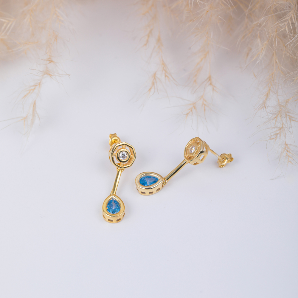 Drop Design Aquamarine Stone Earring