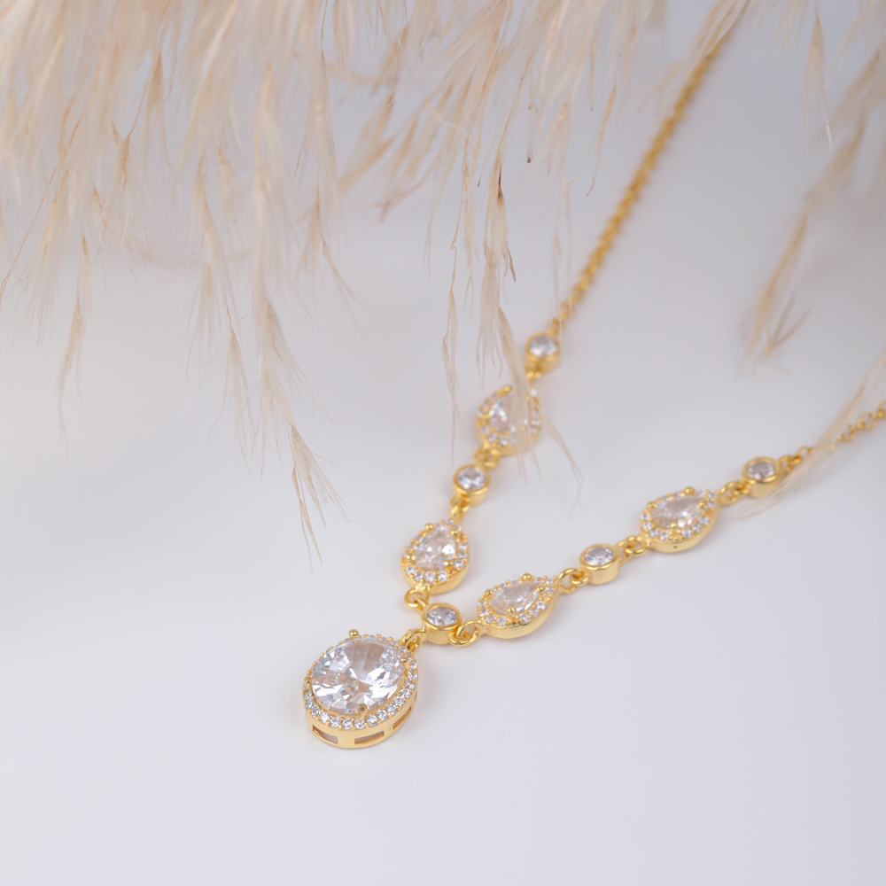 Oval And Drop Design Zircon Stone Shaker Necklace
