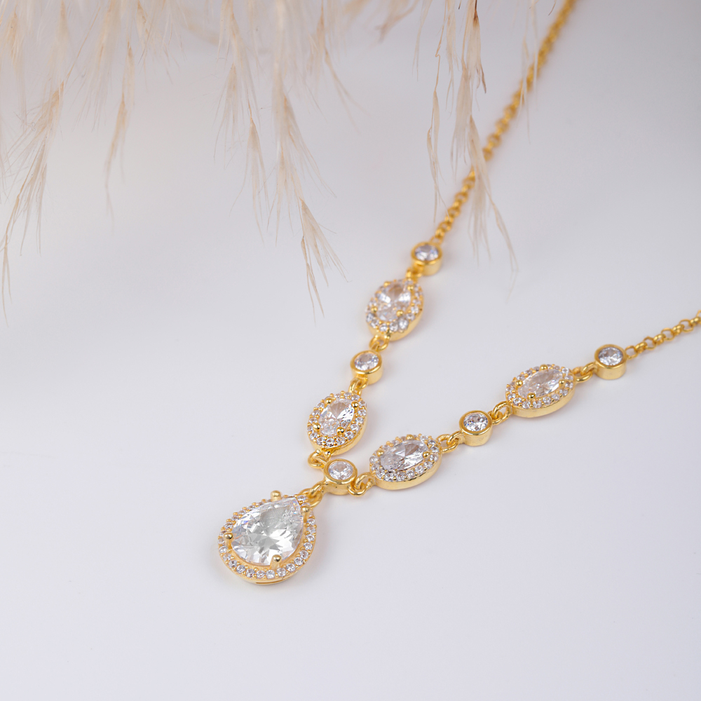 Pear And Oval Design Zircon Stone Shaker Necklace