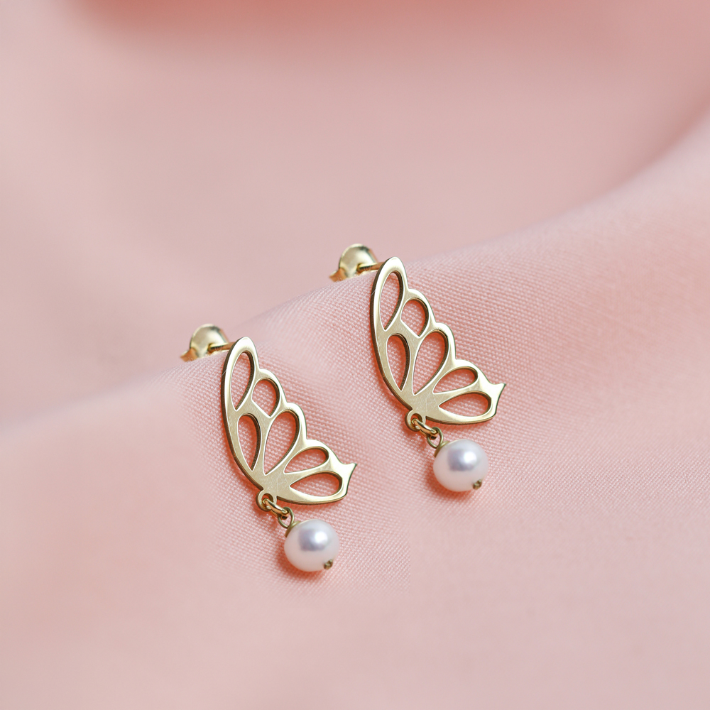 Plain Butterfly Round Pearl Stud Earrings