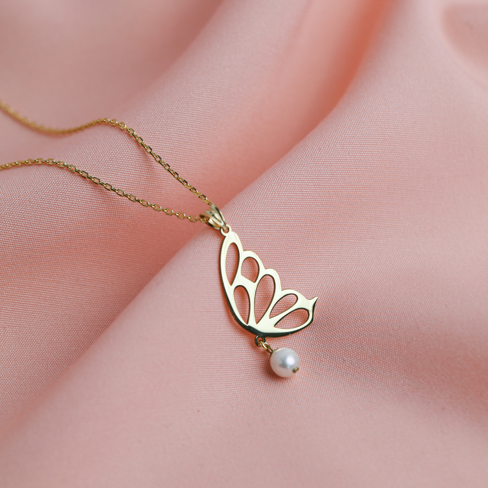 Plain Butterfly Pearl Design Charm Necklace