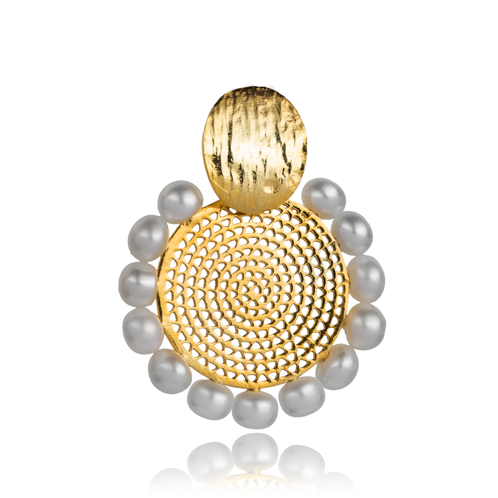 Pearl Circle Round Vintage Pendant Charm